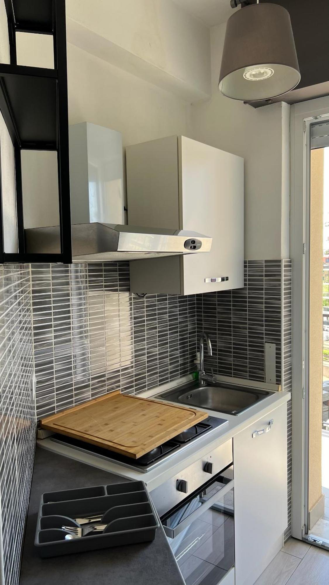 Rafael Milano - 10 Min From Linate Airport, Centrale Fs, Ospedale San Raffaele Appartement Buitenkant foto